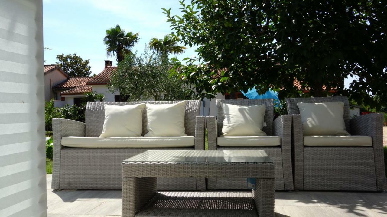 Appartamento Stancija Vergotini Porec Esterno foto